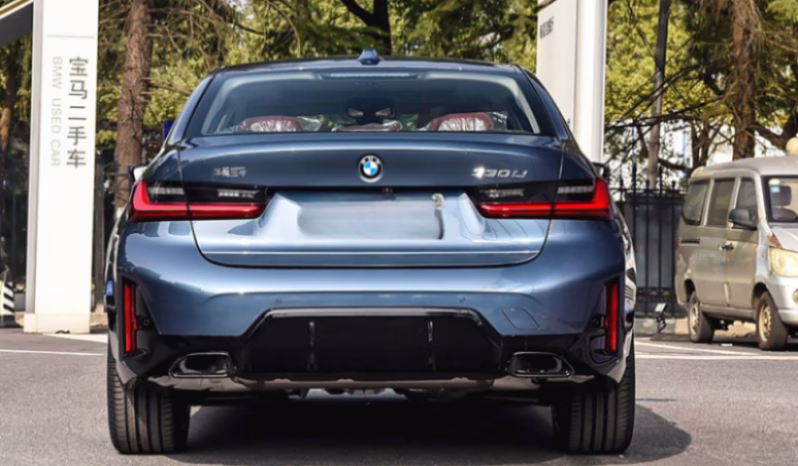 
								BMW 330Li 2025 full									