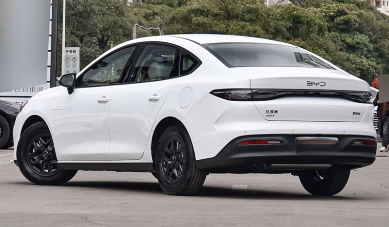 
								BYD Seal 05 DM-i Plug-in Hybrid Sedan — China Version full									