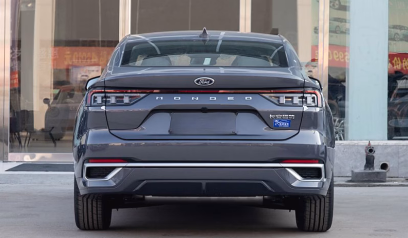 
								Ford Mondeo EcoBoost 2025 full									