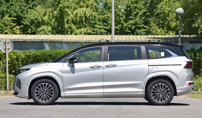 
								Hyundai Custo 2024 full									