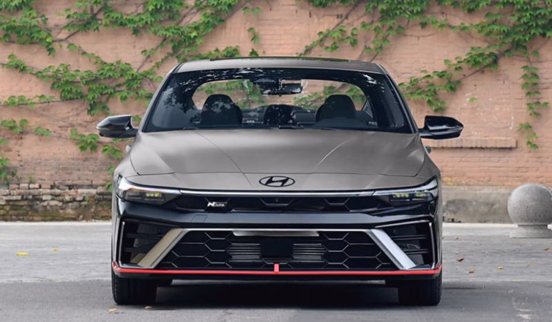 
								Hyundai Elantra 2023 full									