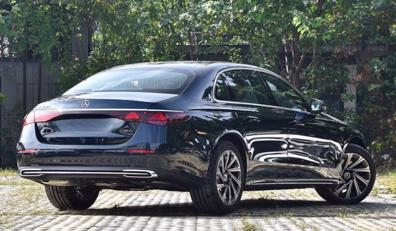 
								Mercedes-Benz E300L 2025 full									