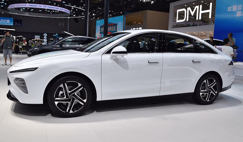 
								Roewe D7 EV 2025 full									