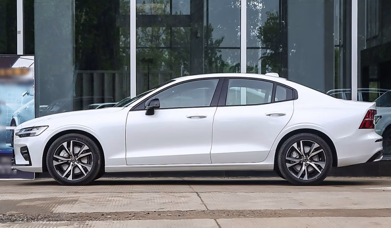 
								Volvo S60 B4 2025 full									