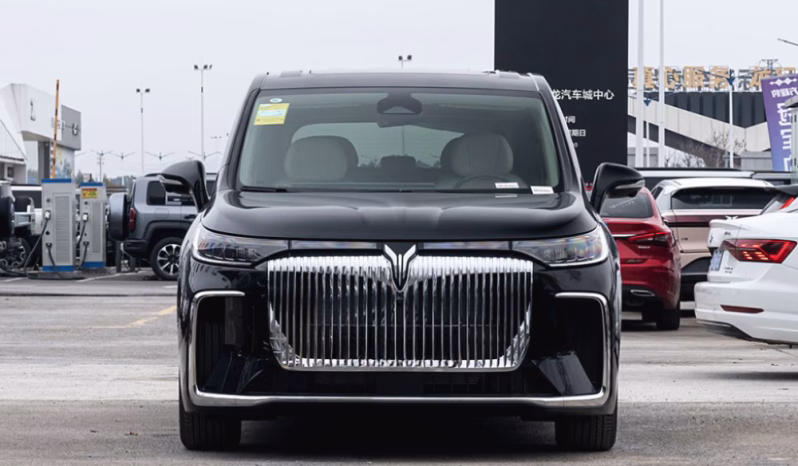 
								Voyah Dreamer PHEV 2025 full									