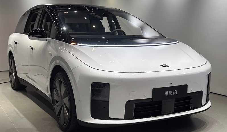 Li Auto i8 electric SUV