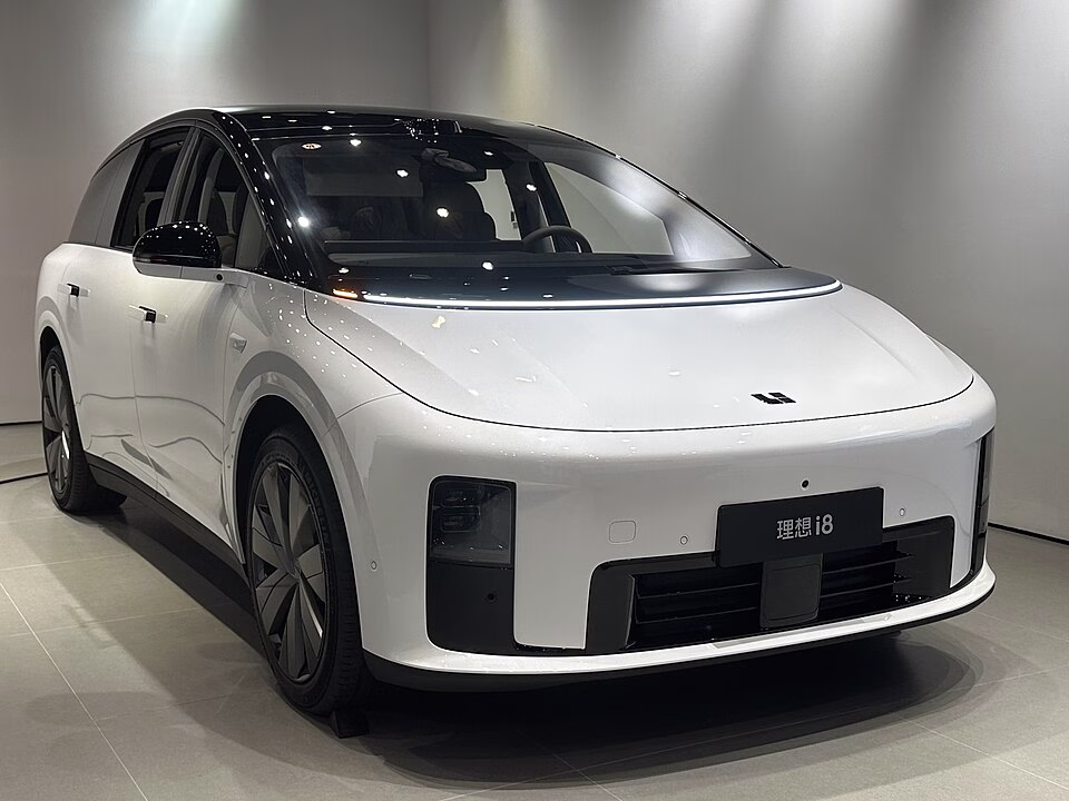 Li Auto i8 electric SUV