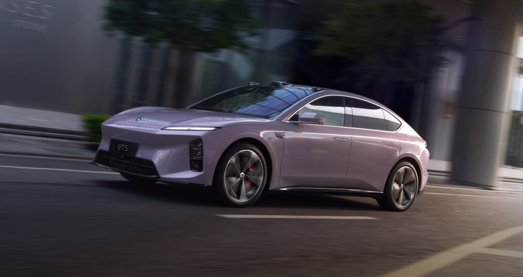 NIO ET5 exterior; manufacturer model-family reference image