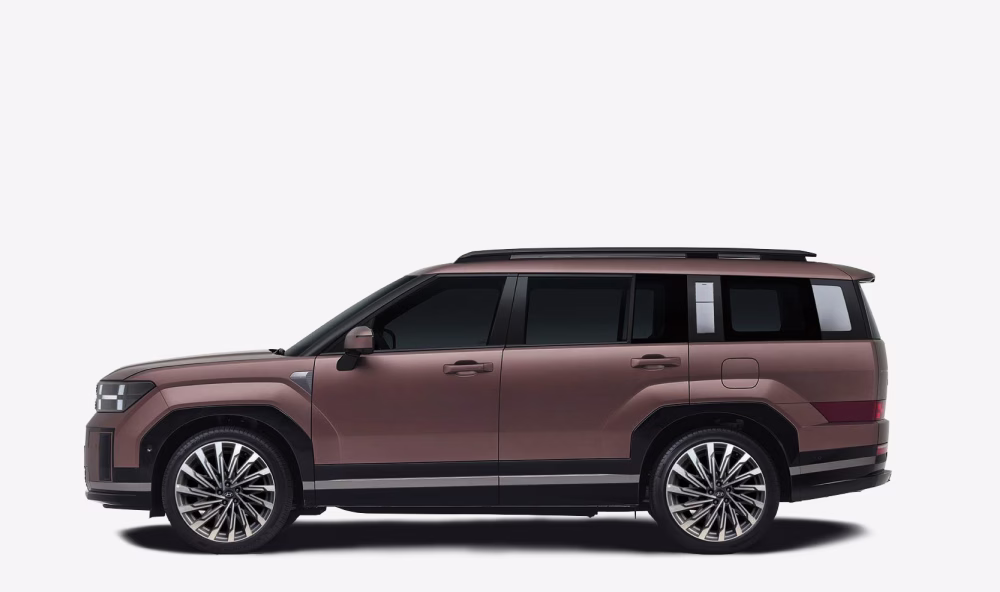 Hyundai Santa Fe exterior; manufacturer model-family reference image