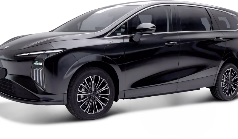 Forthing Xinghai V6 Plus exterior; manufacturer model-family reference image