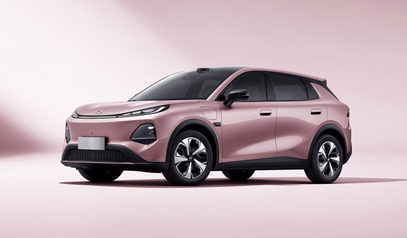 Changan Qiyuan Q05 exterior; manufacturer model-family reference
