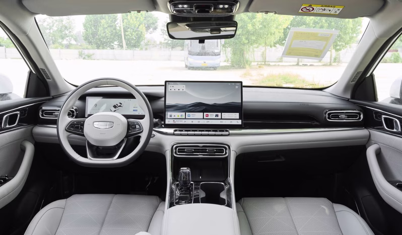 
								Geely Emgrand i-HEV Zhui Guang 2027 full									